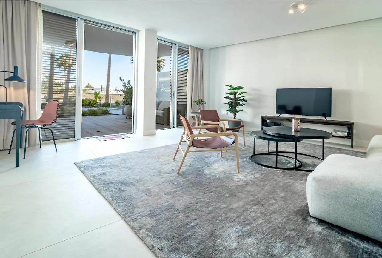 Apartment Te- Luxury Resort, Front Line Beach, Families Only Estepona